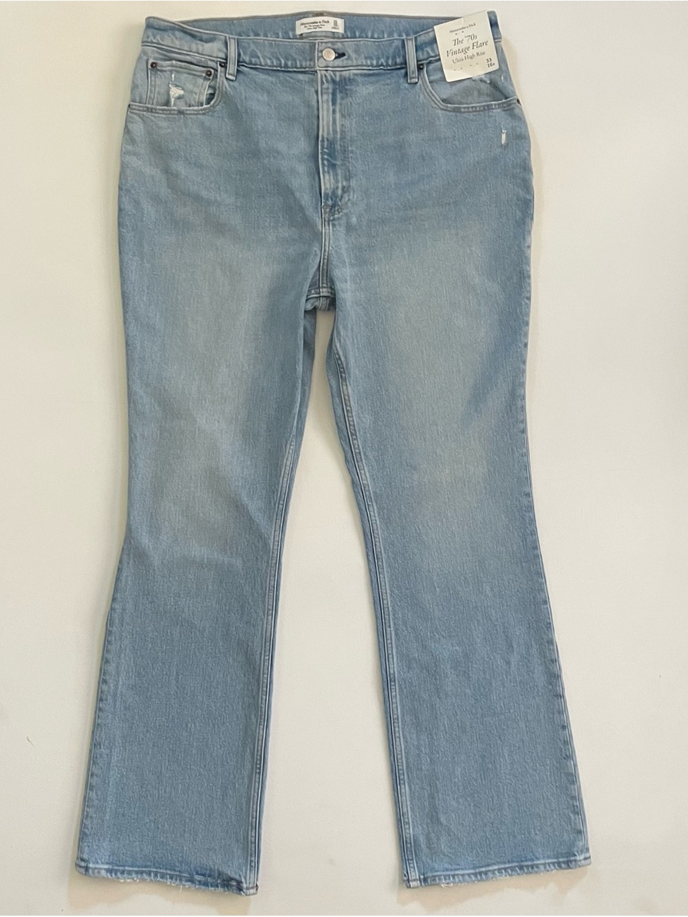 Abercrombie & Fitch The 70’s Vintage Flare Ultra High Rise 33 16R Lt Bl denim